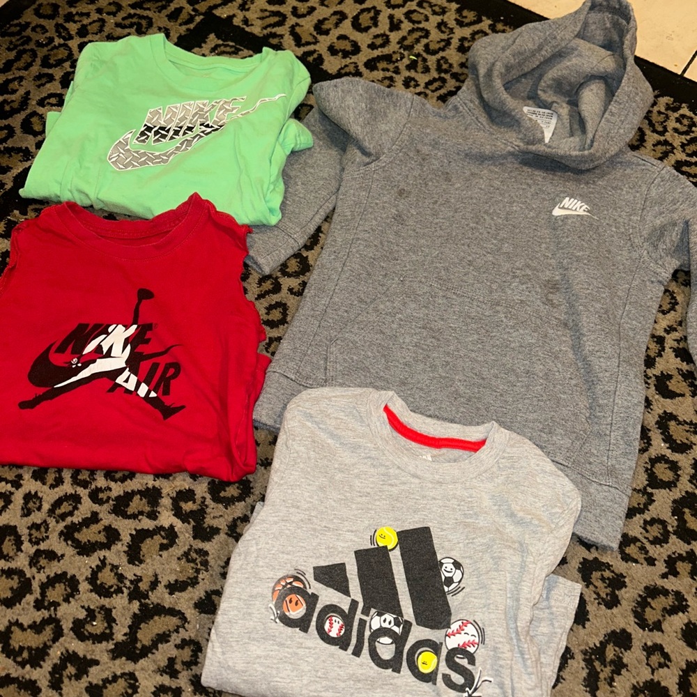 Nike boy clothes
